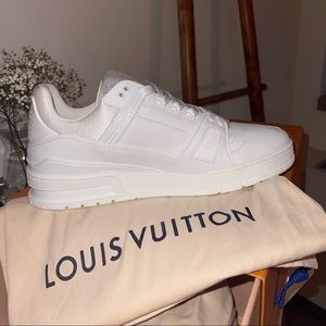 Louis Vuitton men shoes, brand new size 43 European
